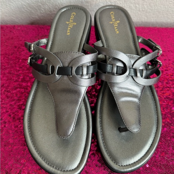 COLE HAAN 🩶 Metallic & Black Women's Slip-On Sandals (Size 11) - Picture 4 of 11